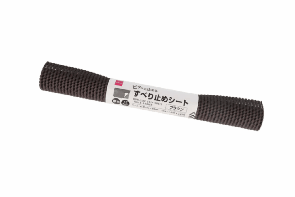 グラス・マグカップにはすべり止めマット＆ラック