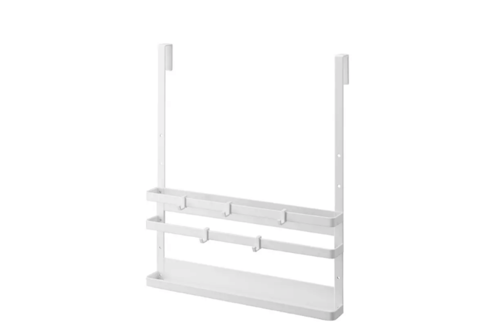 観音開きタイプ：シンク扉用ホルダーで扉裏が収納スペースに