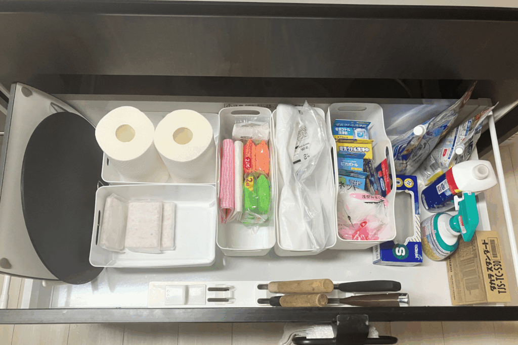 引き出しタイプ：ソフトバスケットでアイテムごとに分類